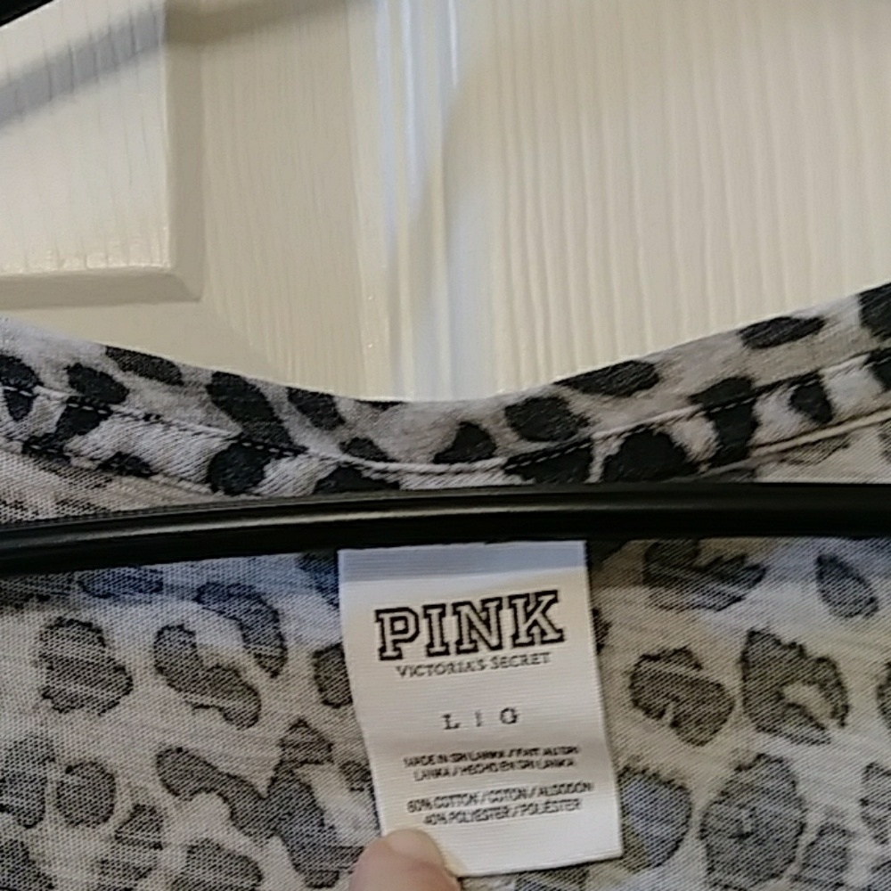 Shirt - Picture 3 of 3